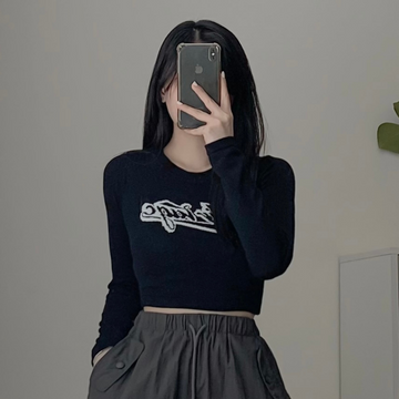 Áo croptop tay dài POYI - 10515