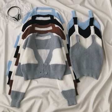 Set áo croptop len ALYL - 10627